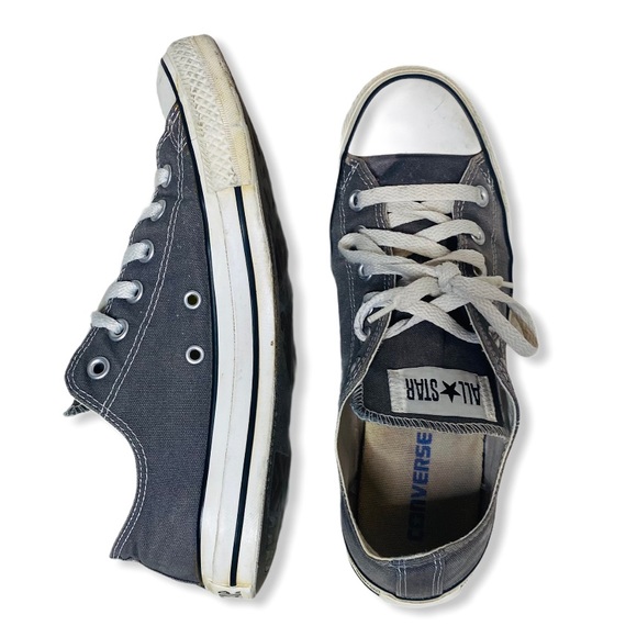 Converse Shoes - Converse gray low top all star lace up classics